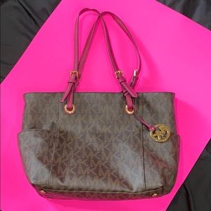 Michael Kors bag purse tote great condition